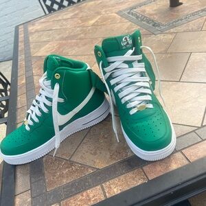 Green Nike air forces